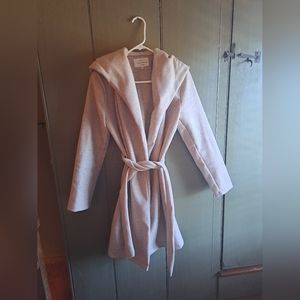 Haute Monde Tie waist hooded coat in color Oatmeal